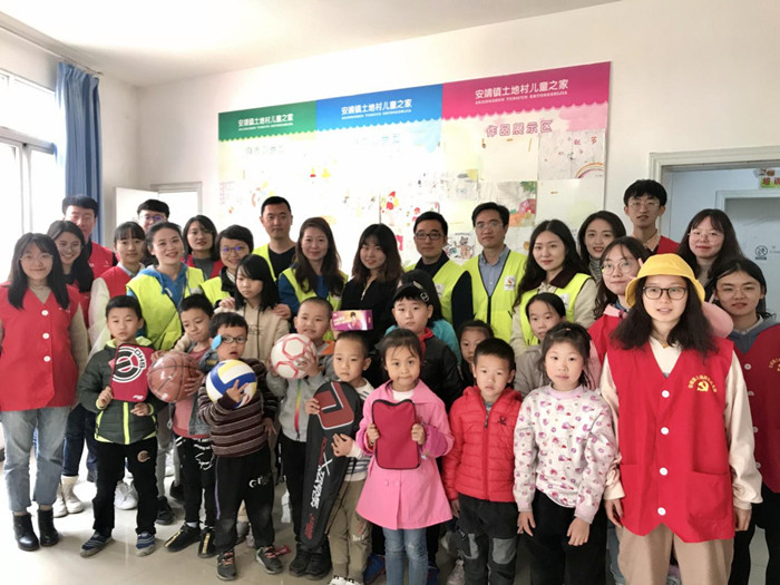 校团委土地村_副本.jpg 校团委土地村_副本.jpg